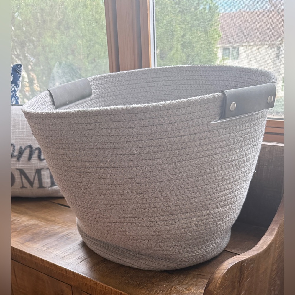 Threshold grey coiled rope storage basket - Picture 2 of 6